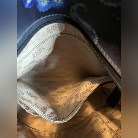 Michael Kors Emry Paisley Leather Medium Tote - Picture 10 of 13